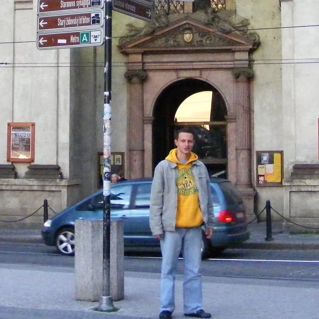 Tak wyglądał gwiazdor disco polo przed zrobieniem wielkiej kariery! Skomentowali to inni artyści m.in. Nowator i MiłyPan